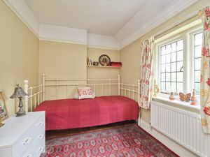 Bedroom- click for photo gallery